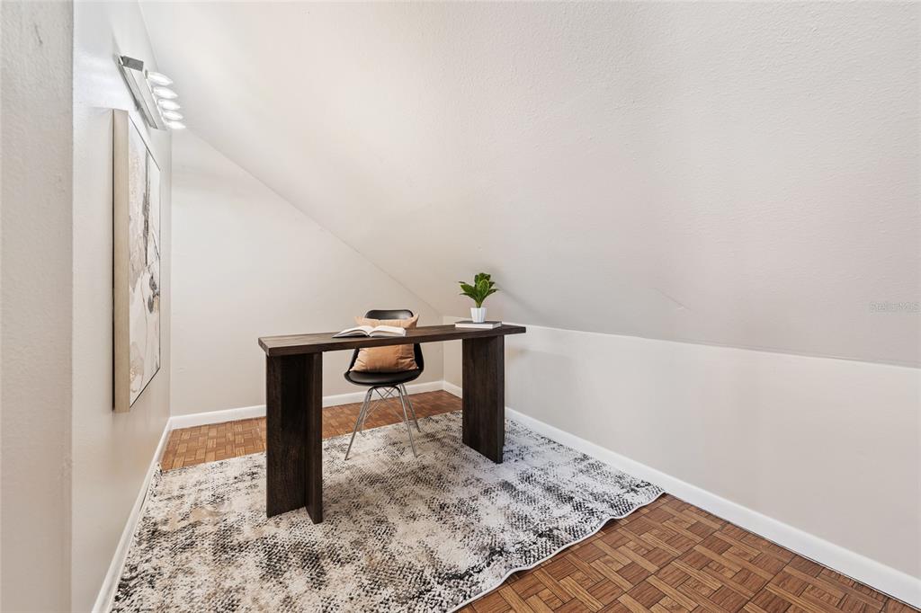 2025 Sylvester Road, Unit N312 Lakeland, FL 33803 - Photo 14 of 35 a view of a hallway