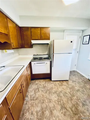 $66,000 | 7305 Sieloff Drive, Unit F, Hazelwood, MO 63042