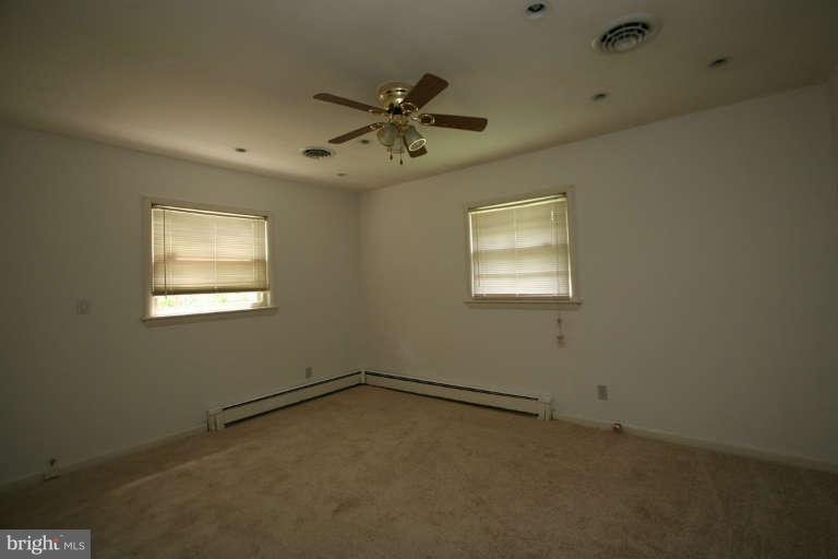 13213 Brandywine Road Brandywine, MD 20613 - Photo 6 of 12 Bedroom