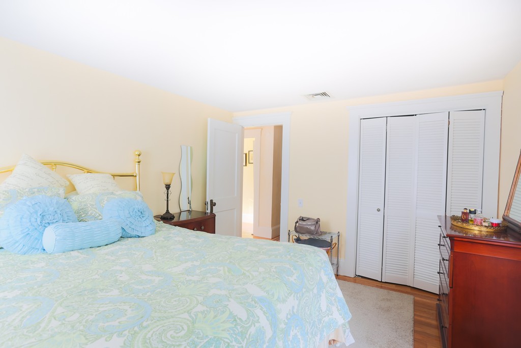 11 Rowe Hill Road Stoneham, MA 02180 - Photo 24 of 24 Gallery Image 24