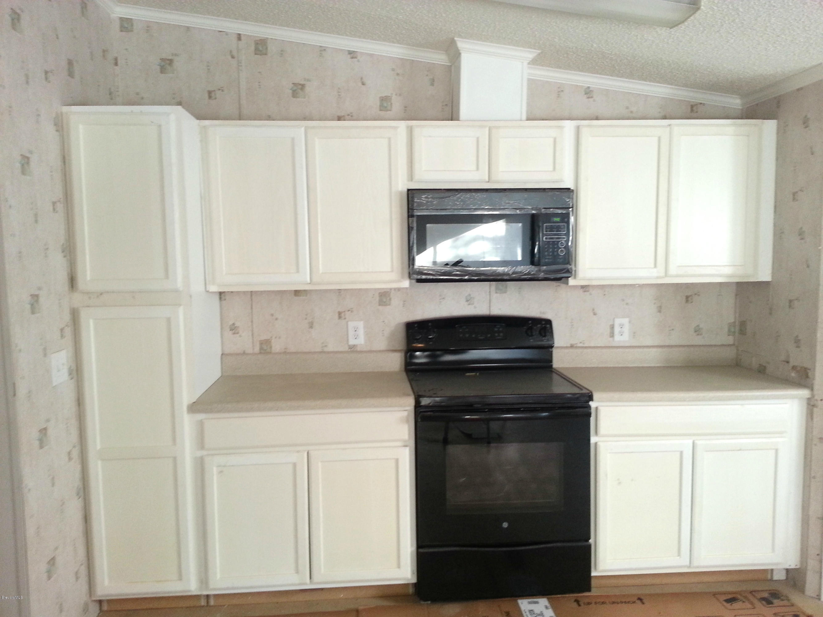 3290 Hammock Road Mims, FL 32754 - Photo 8 of 12 030