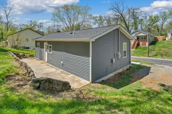 $199,950 | 1423 Varnell Avenue Northeast, Roanoke, VA 24012