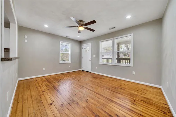 $199,950 | 1423 Varnell Avenue Northeast, Roanoke, VA 24012