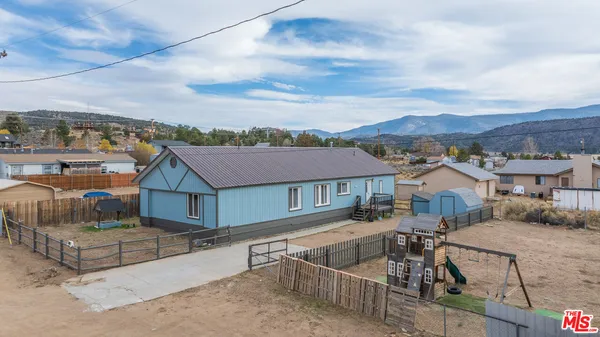 a view of house and outdoor space