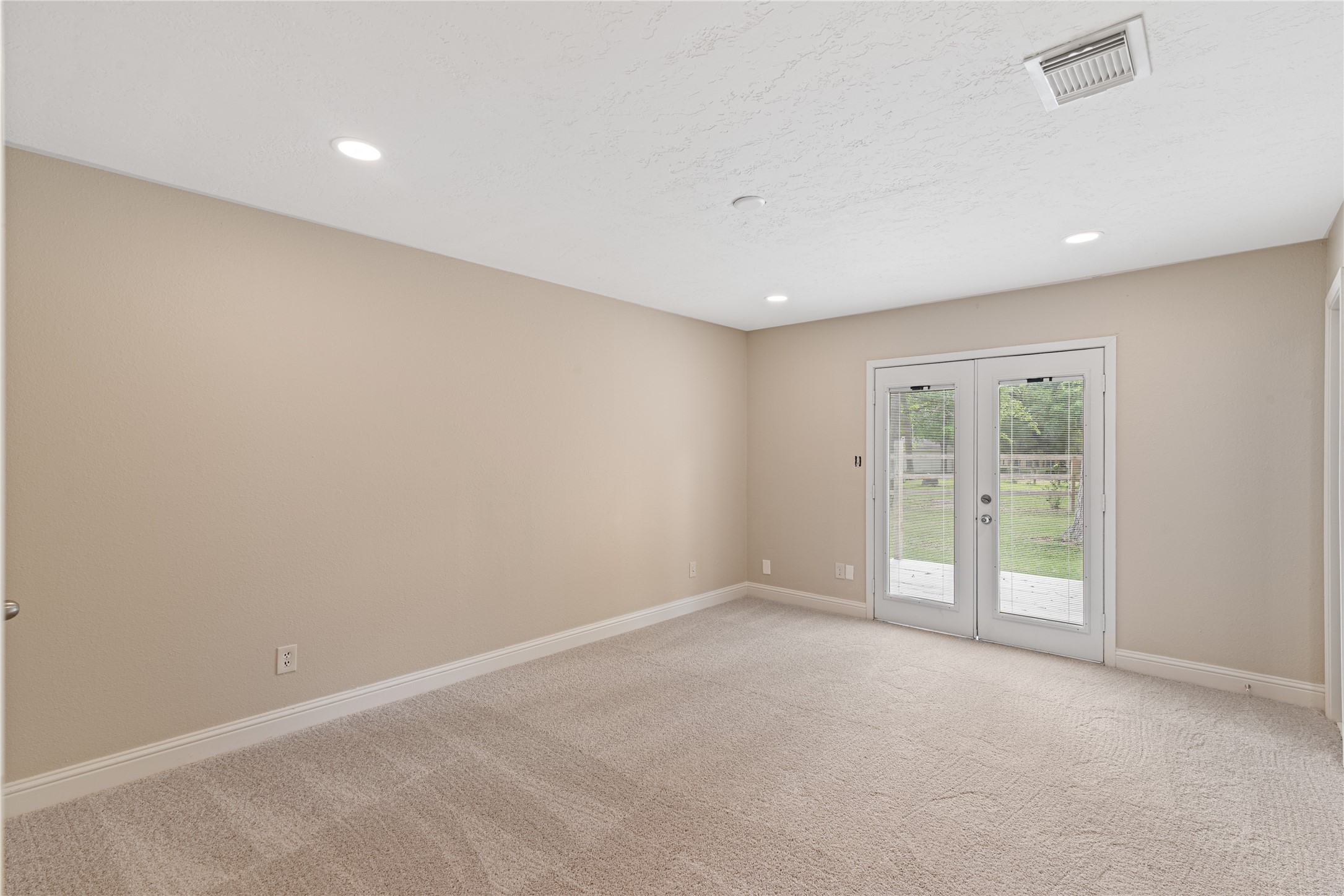 16027 Barbara Lane Magnolia, TX 77355 - Photo 17 of 40 a view of an empty room with a window