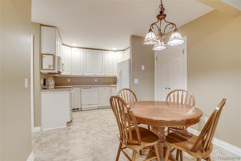 1179 Barneswood Lane Rochester Hills, MI 48306 - Photo 28 of 32