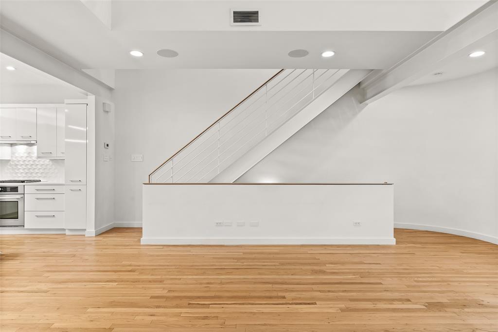 3344 Miro Place Dallas, TX 75204 - Photo 11 of 28