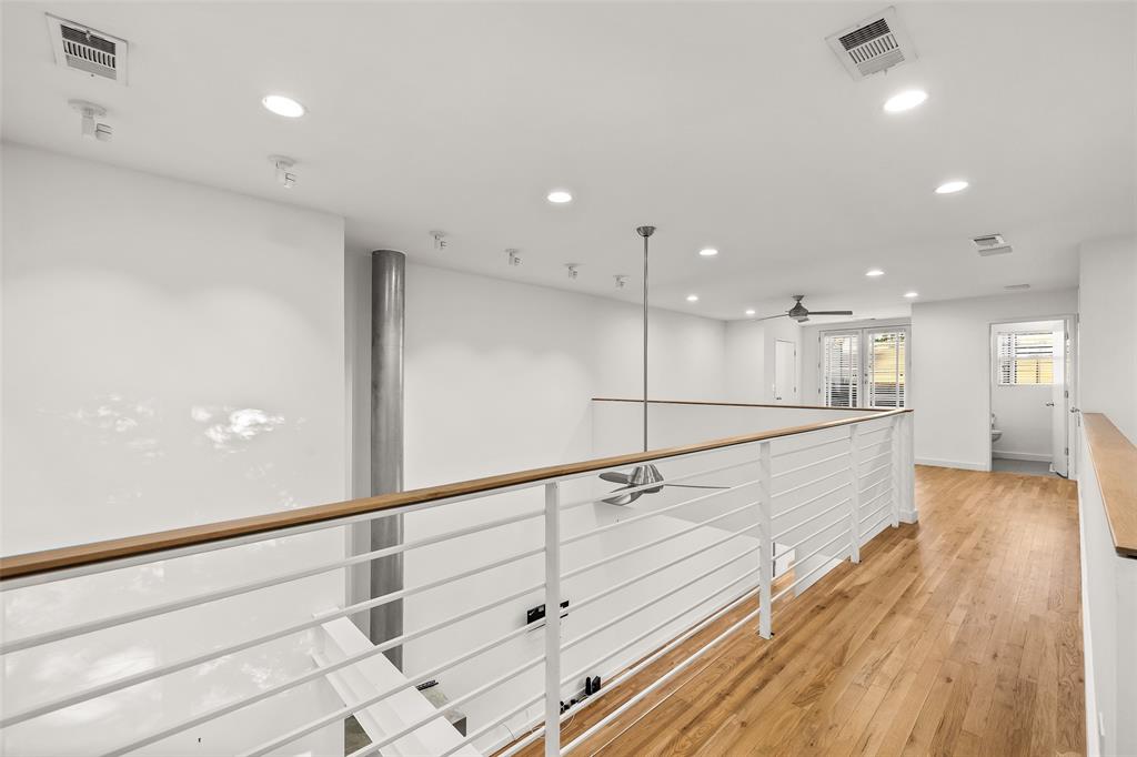 3344 Miro Place Dallas, TX 75204 - Photo 21 of 28 3rd floor