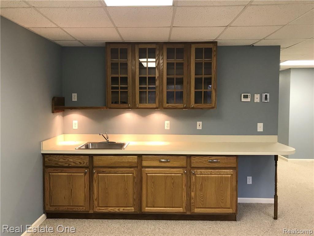 3075 Fairgrove Terrace Rochester, MI 48309 - Photo 12 of 21
