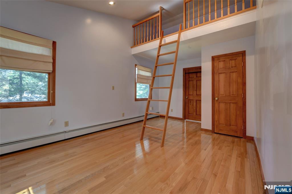34 Knoll Road Wayne, NJ 07470 - Photo 37 of 50