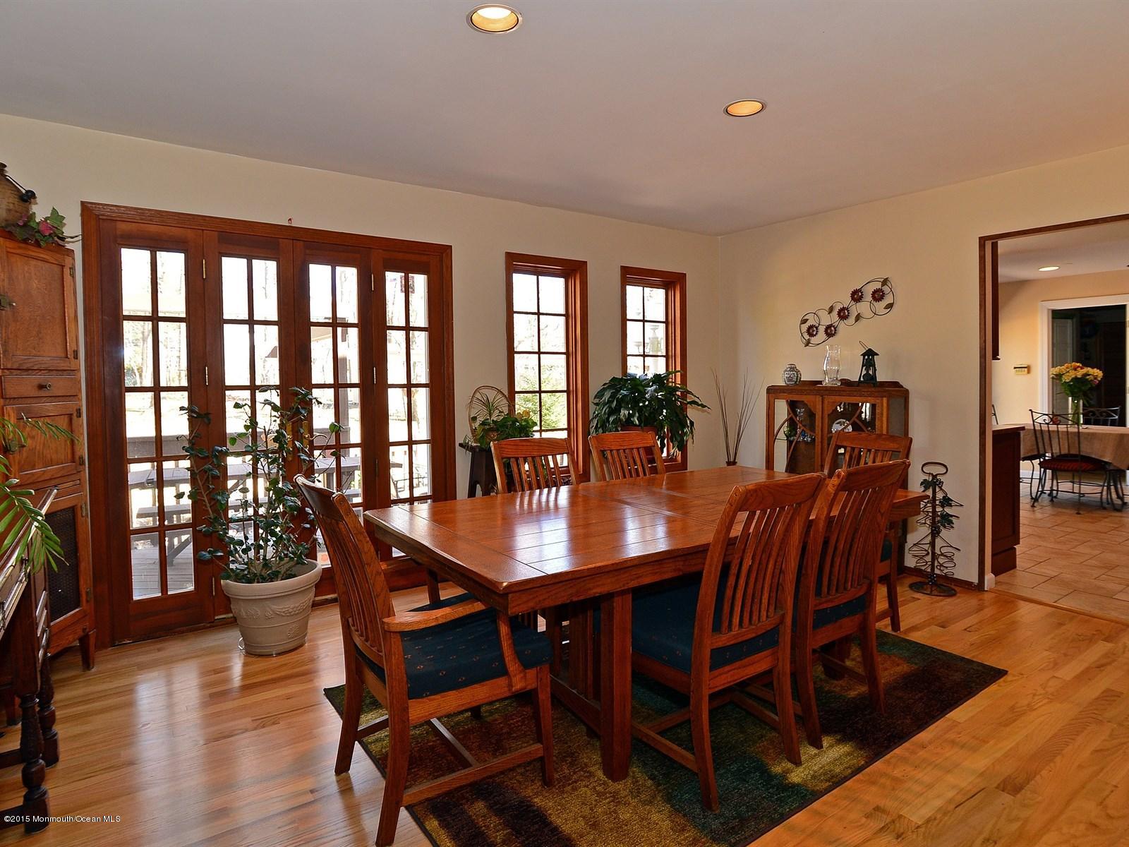 18 Millay Road Morganville, NJ 07751 - Photo 8 of 23 Dining