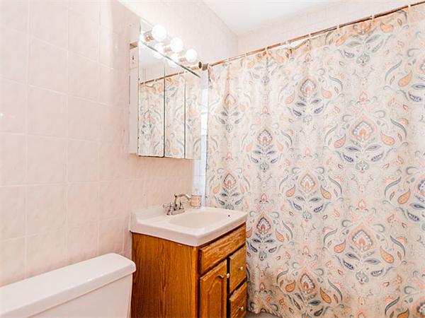 43 Algonquin Road Newton, MA 02467 - Photo 6 of 24 Gallery Image 6