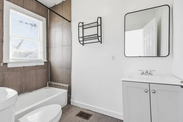 $1,900 | 550 Mt Vernon Street, Detroit, MI 48202