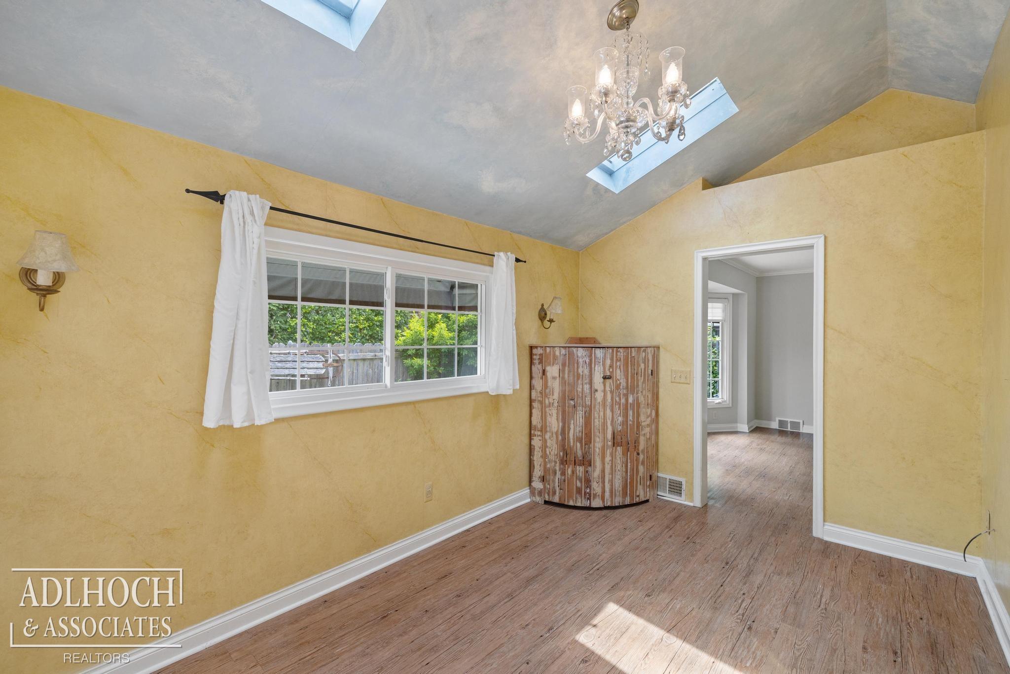 770 Lincoln Road Grosse Pointe, MI 48230 - Photo 17 of 56 50178569-38e1d860-bb22-408d-85b4-733031178240.JPG