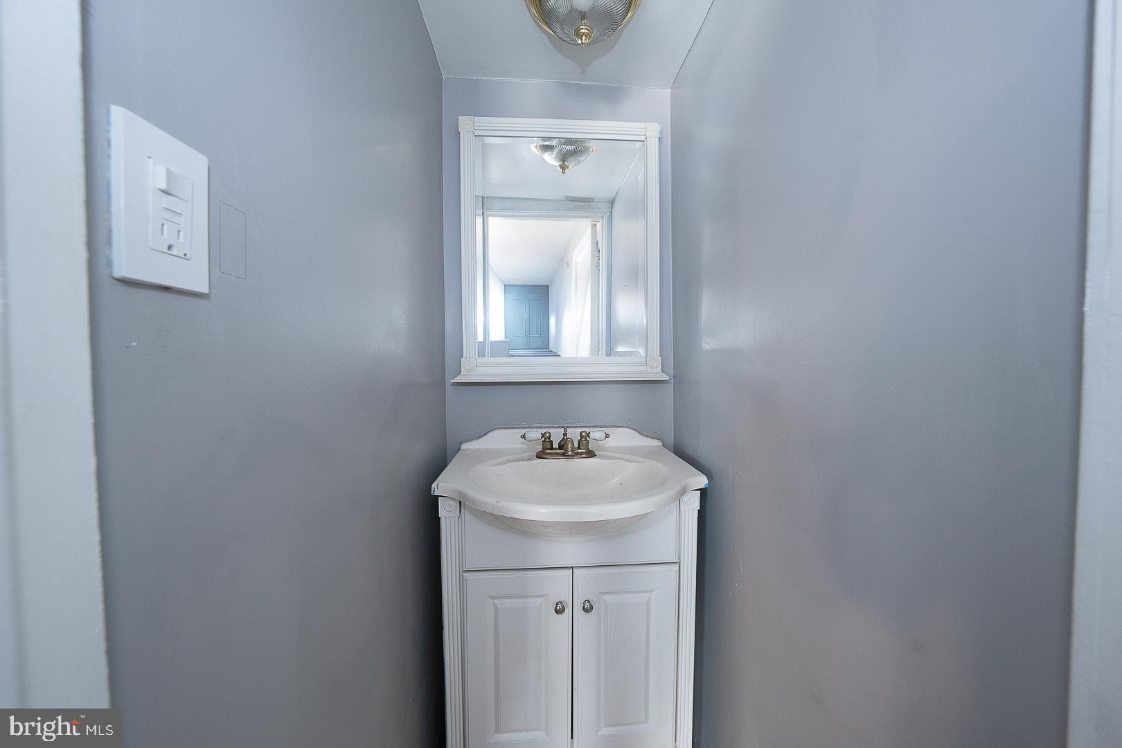 169 Overhill Road Upper Darby, PA 19082 - Photo 30 of 69