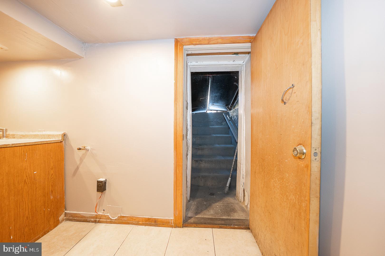 169 Overhill Road Upper Darby, PA 19082 - Photo 58 of 69