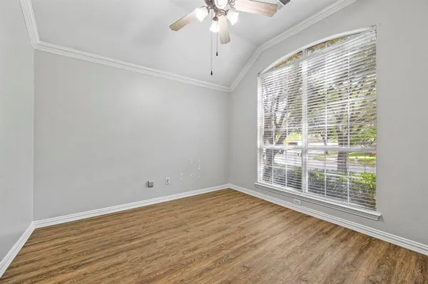 $500,000 | 1181 Noble Avenue Road, Lantana, TX 76226