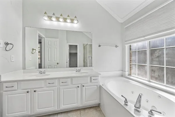 $500,000 | 1181 Noble Avenue Road, Lantana, TX 76226
