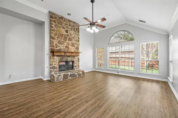 $500,000 | 1181 Noble Avenue Road, Lantana, TX 76226