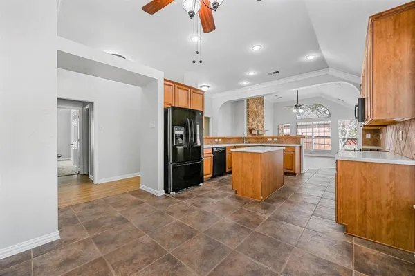 $500,000 | 1181 Noble Avenue Road, Lantana, TX 76226