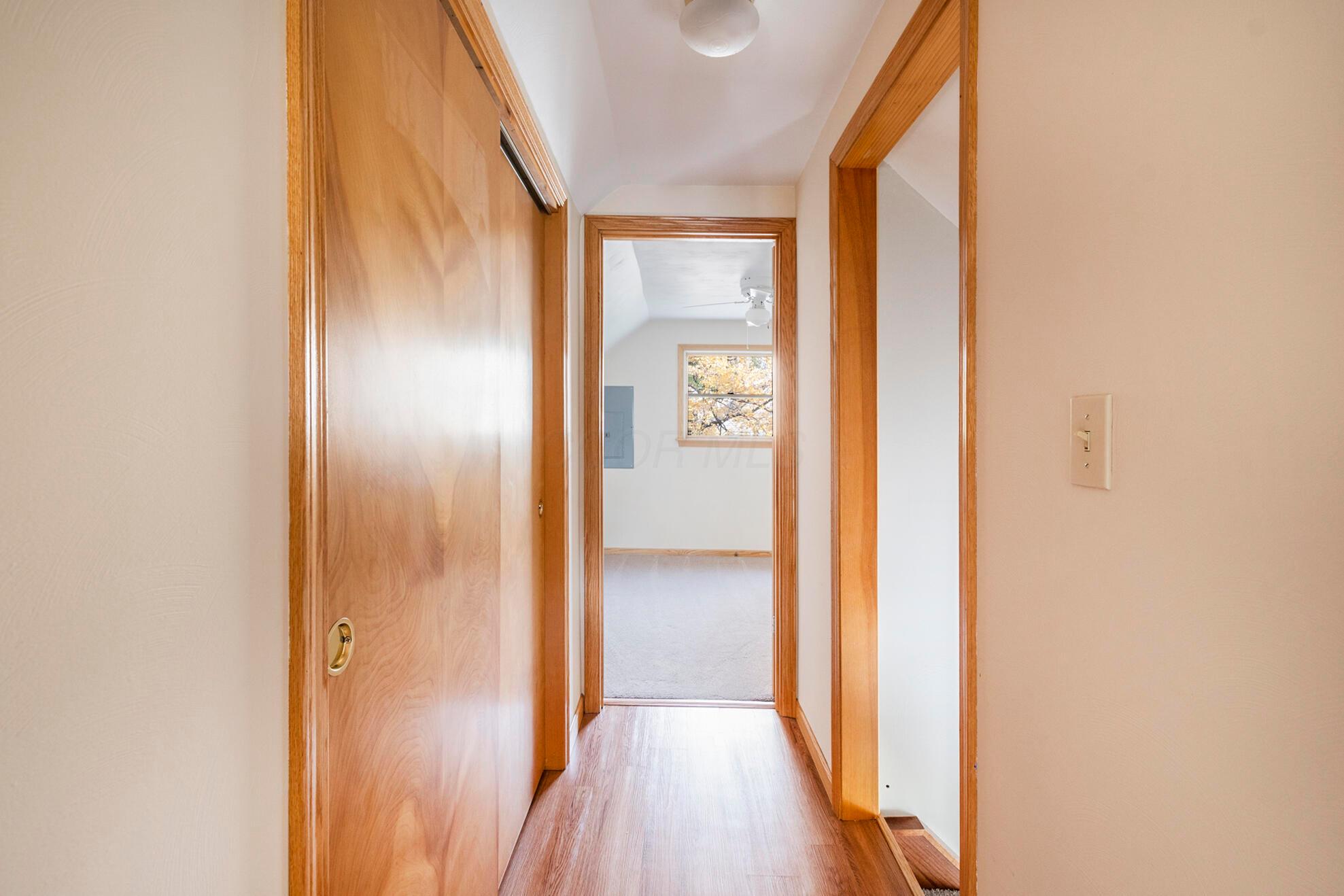 4168 Burkey Road Youngstown, OH 44515 - Photo 23 of 33 4168 Hallway Upstairs Facing Bed 4
