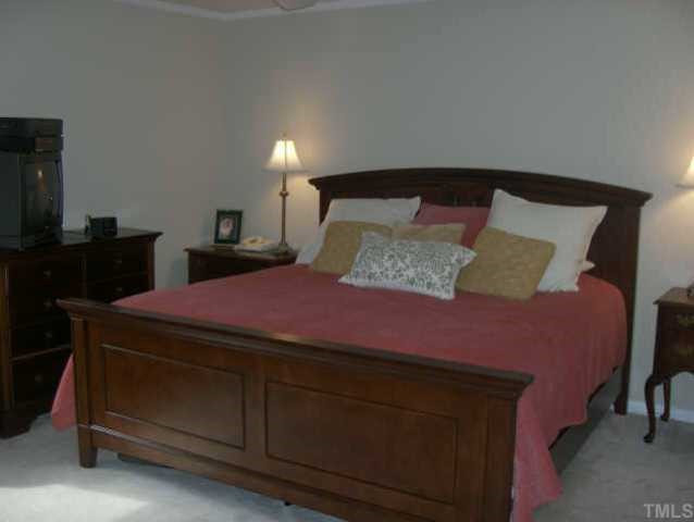 2423 Tryon Road Durham, NC 27705 - Photo 6 of 10 Photo 6
