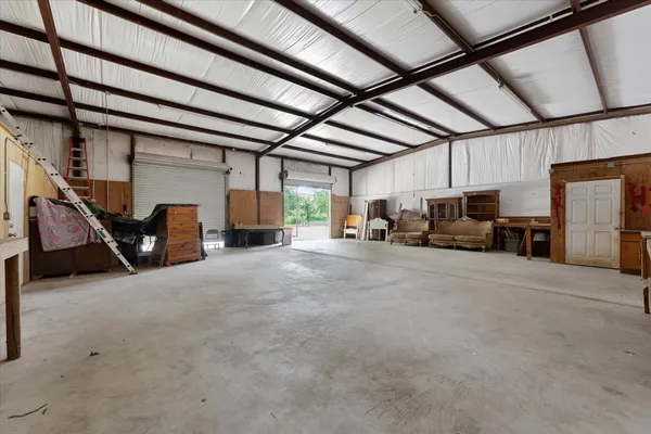 $799,000 | 9250 County Road 302, Plantersville, TX 77363