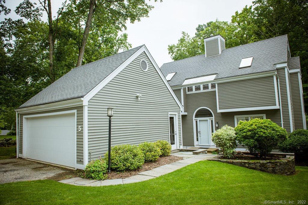 Welcome to 5 Hunting Ridge Farms!