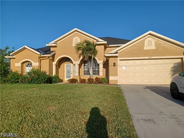 $2,200 | 2117 Northwest 14th Terrace, Cape Coral, FL 33993