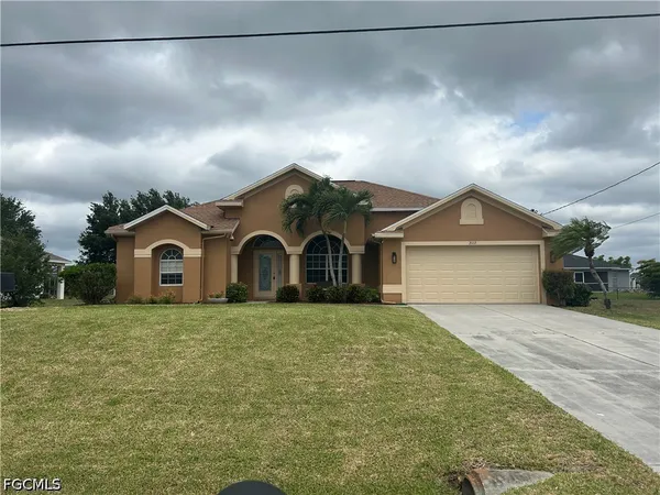$2,200 | 2117 Northwest 14th Terrace, Cape Coral, FL 33993