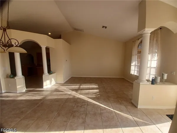$2,200 | 2117 Northwest 14th Terrace, Cape Coral, FL 33993