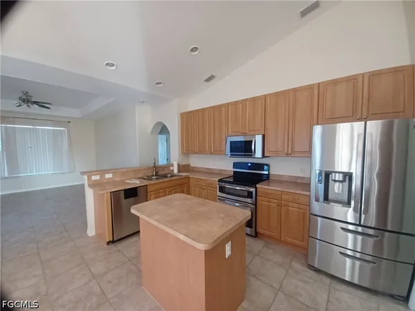 $2,200 | 2117 Northwest 14th Terrace, Cape Coral, FL 33993