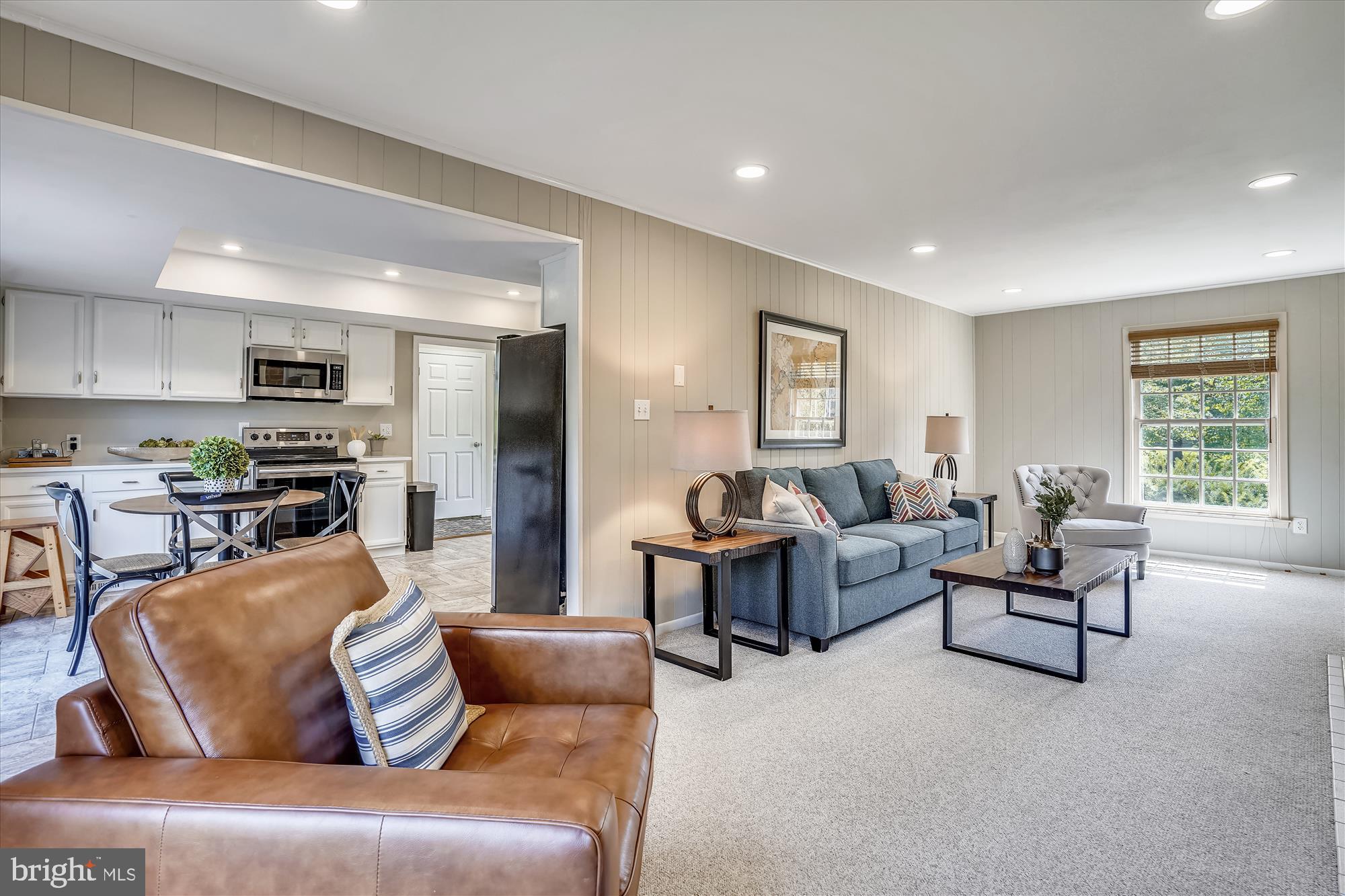 1137 Bandy Run Road Herndon, VA 20170 - Photo 12 of 42 Family Room