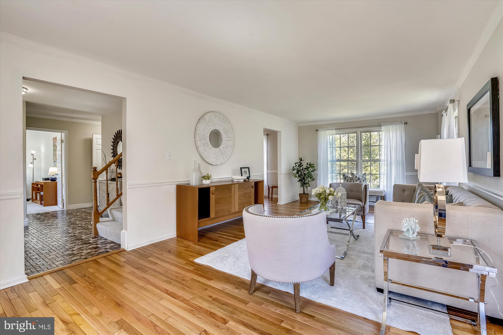 1137 Bandy Run Road Herndon, VA 20170 - Photo 5 of 42 Living Room - view #2