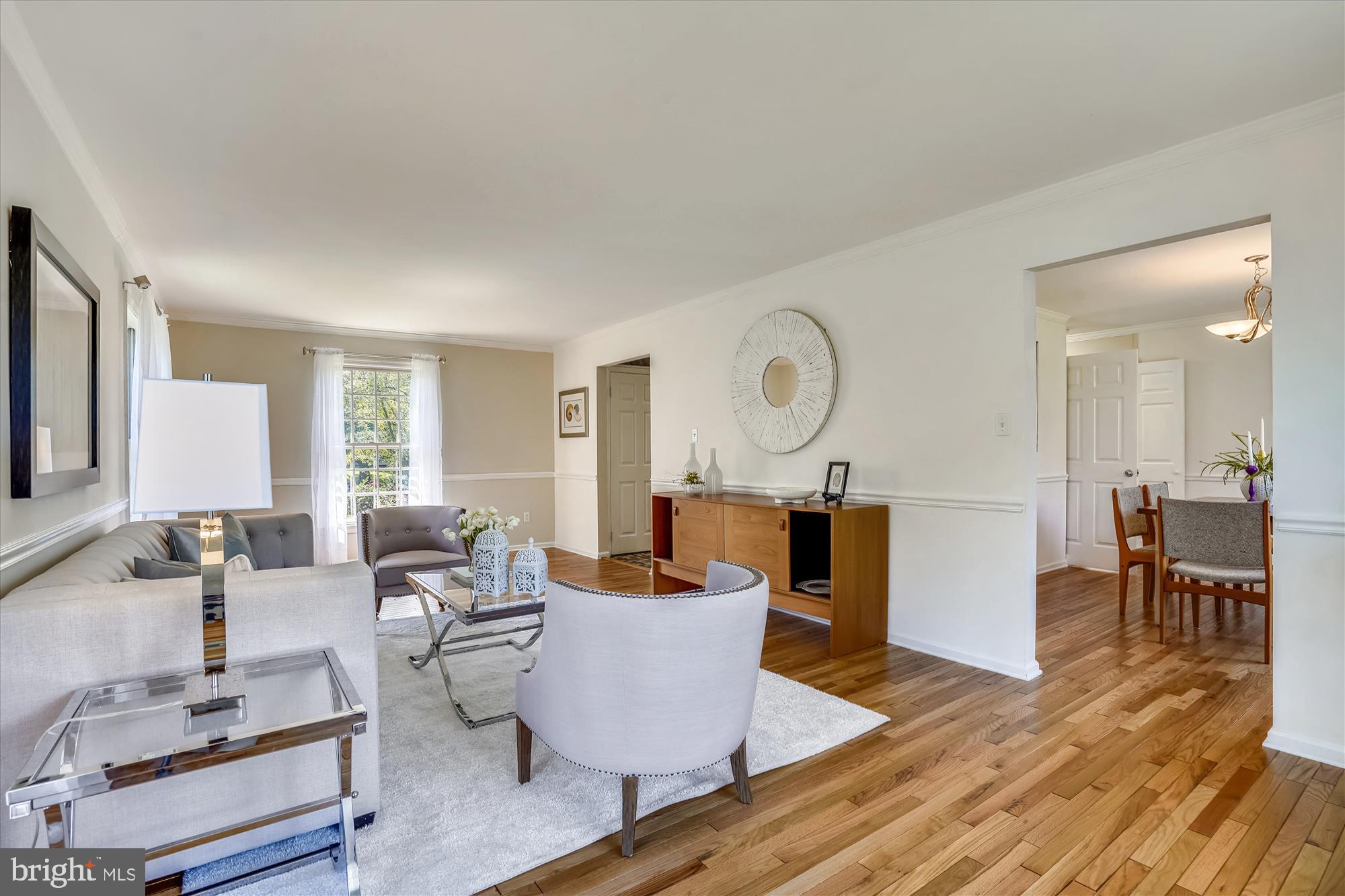 1137 Bandy Run Road Herndon, VA 20170 - Photo 6 of 42 Living Room - view #3