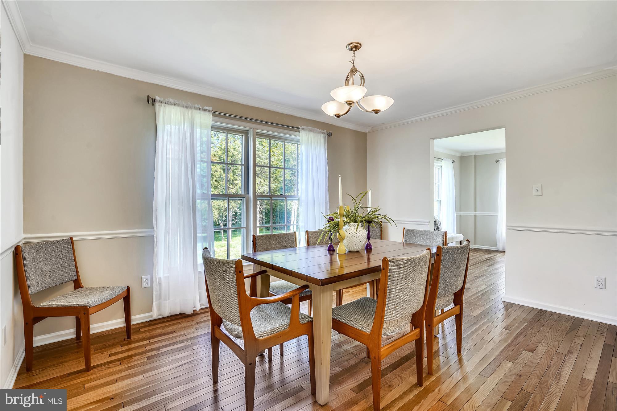 1137 Bandy Run Road Herndon, VA 20170 - Photo 7 of 42 Dining Room