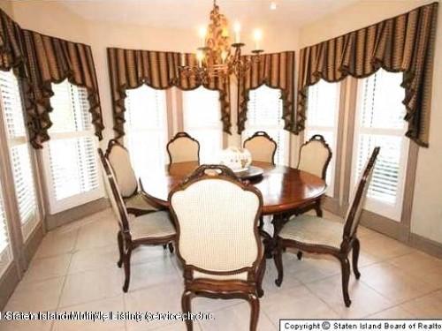 111 Benedict Road Staten Island, NY 10304 - Photo 3 of 6 Dining1