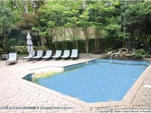 111 Benedict Road Staten Island, NY 10304 - Photo 5 of 6 6