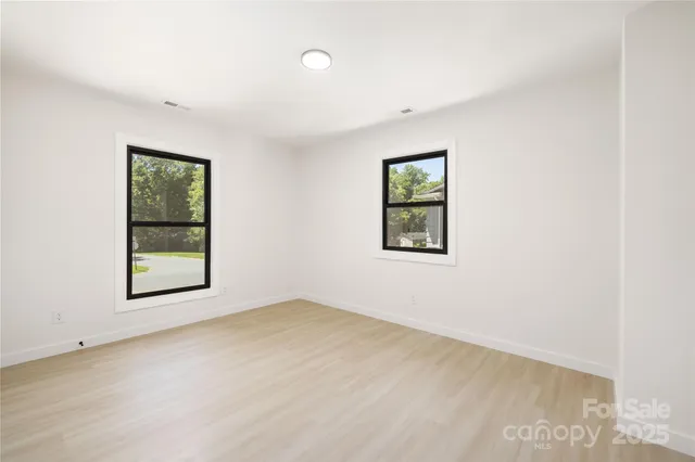 $514,000 | 3801 Woodleaf Road, Charlotte, NC 28205