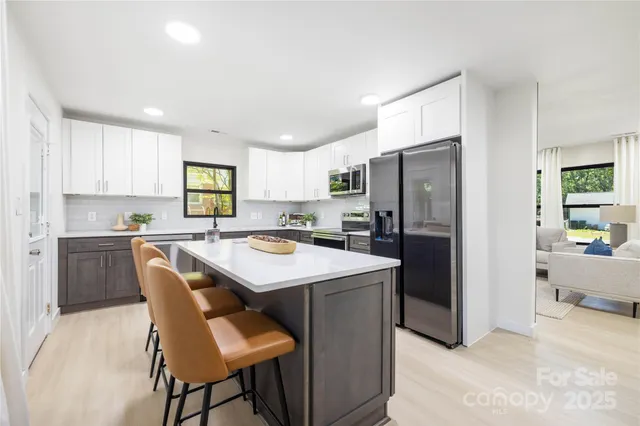 $514,000 | 3801 Woodleaf Road, Charlotte, NC 28205