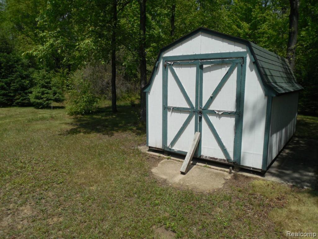 3300 Leix Road Caro, MI 48723 - Photo 4 of 10