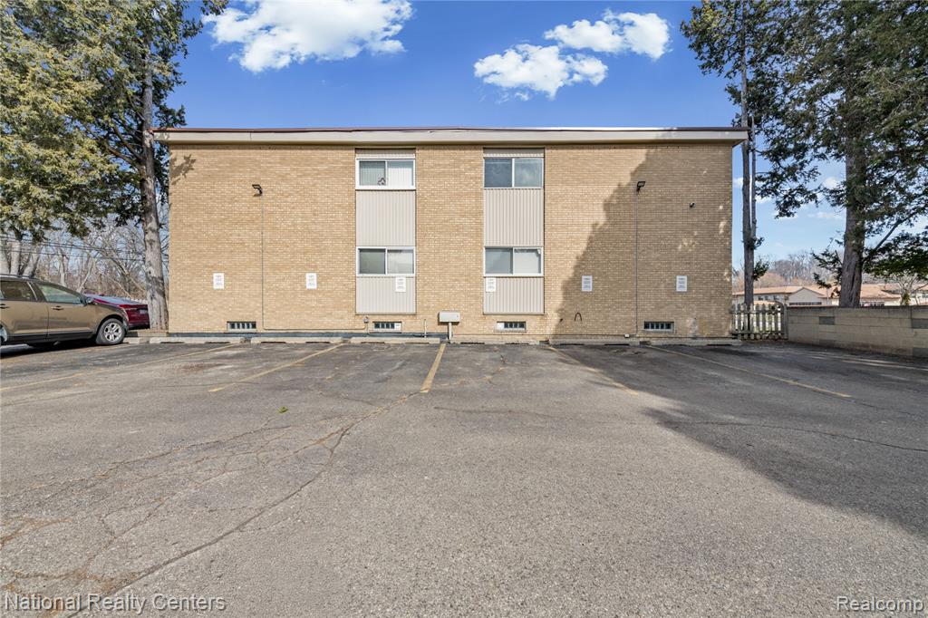 25665 Lahser Road, Unit B3 Southfield, MI 48033 - Photo 21 of 22