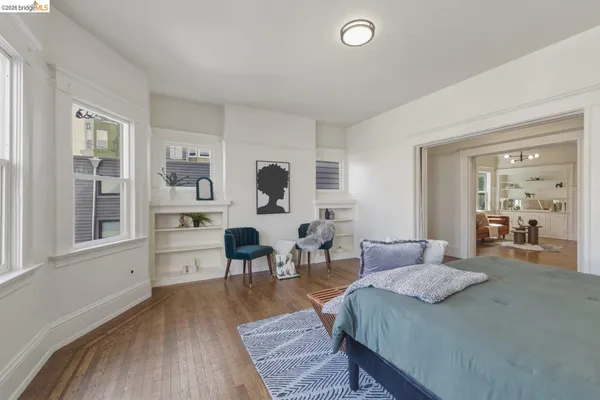 $1,100,000 | 523 25th Street, Oakland, CA 94612