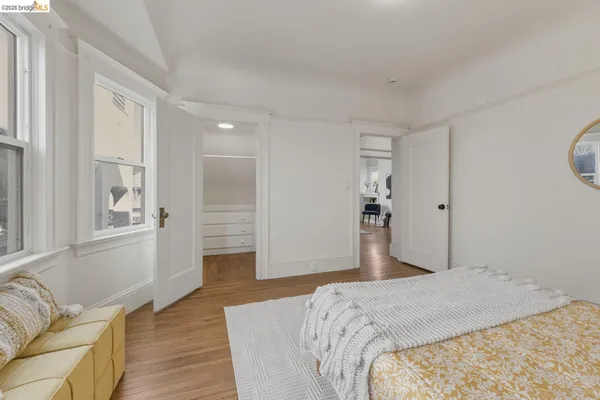 $1,100,000 | 523 25th Street, Oakland, CA 94612