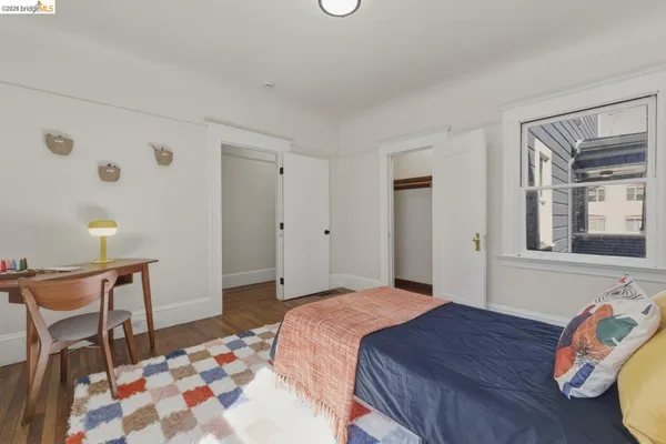 $1,100,000 | 523 25th Street, Oakland, CA 94612
