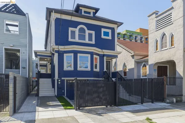 $1,100,000 | 523 25th Street, Oakland, CA 94612