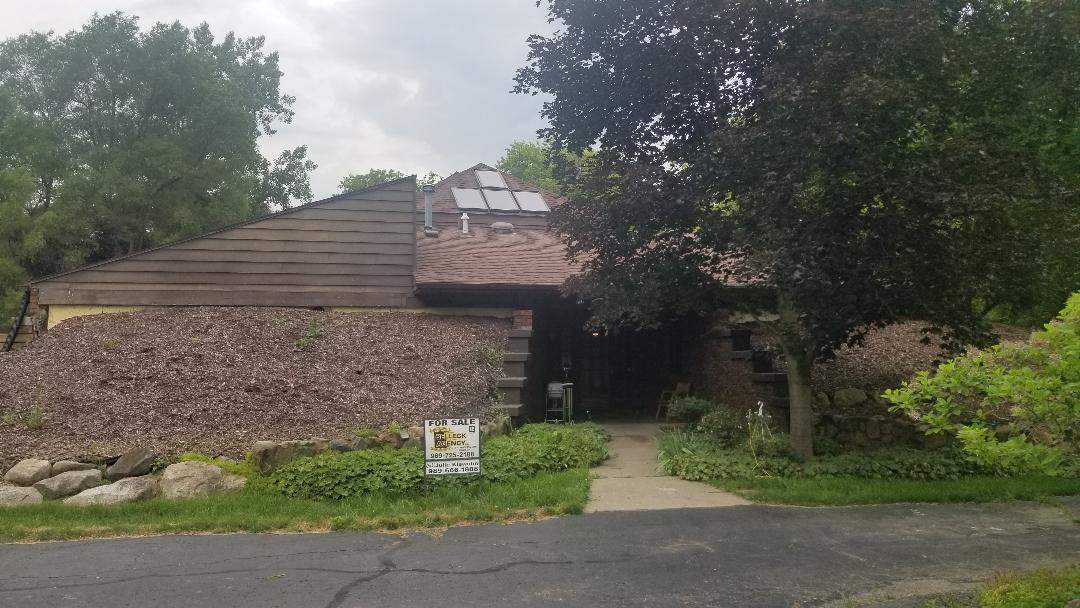 1248 Elms Road Flint, MI 48532 - Photo 2 of 32