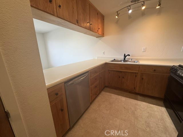 239 Surf Street, Unit D Morro Bay, CA 93442 - Photo 10 of 25