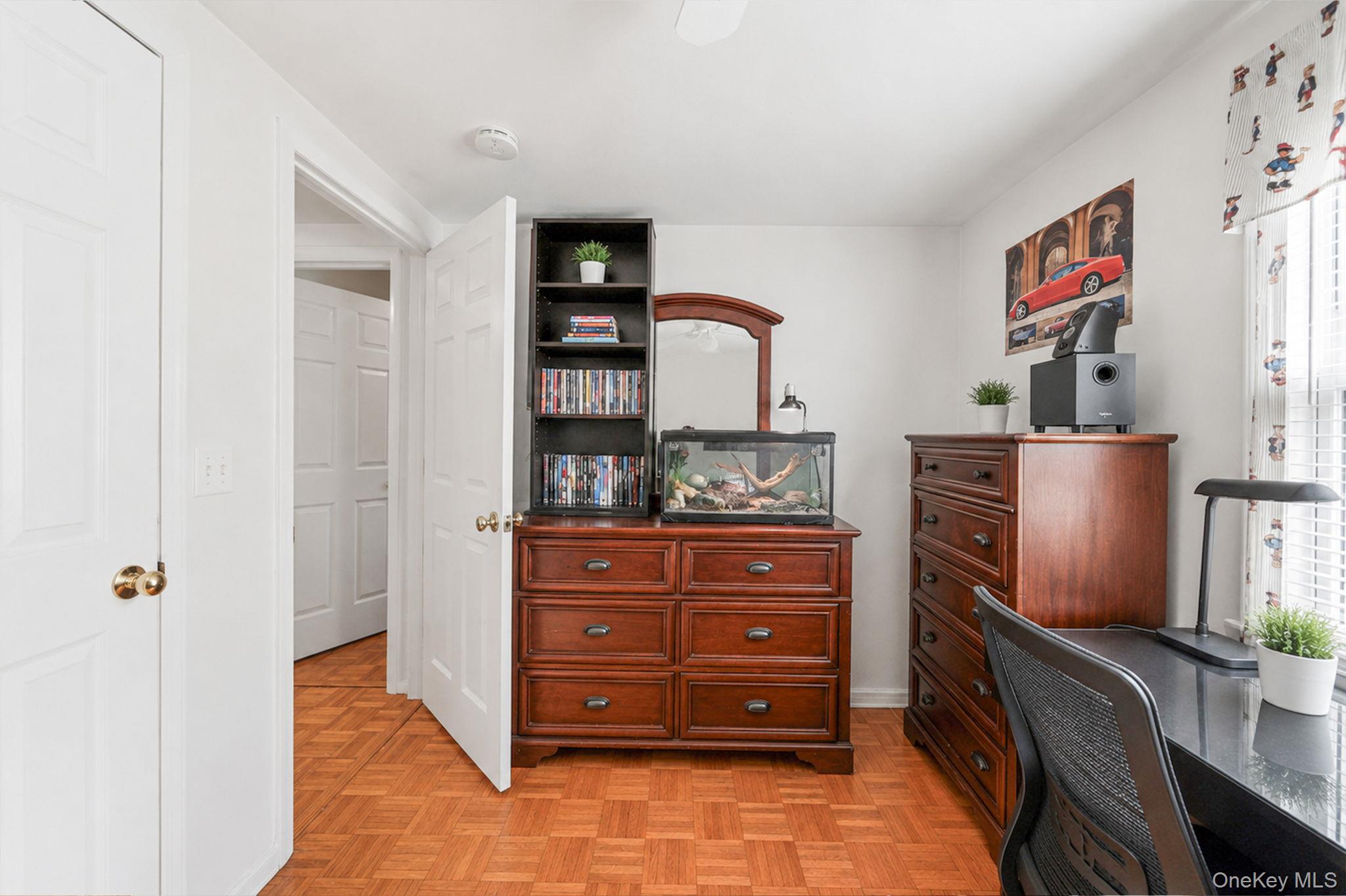 454 Hawkins Road Selden, NY 11784 - Photo 21 of 37