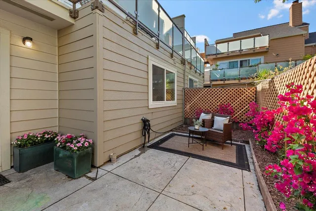 $1,498,000 | 363 North Rengstorff Avenue, Unit 5, Mountain View, CA 94043
